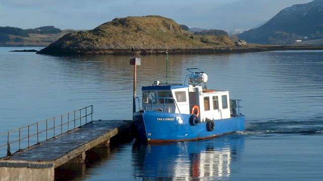 MV Lismore at Point MV Lismore at Point