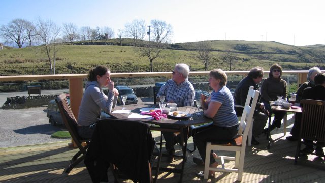 Faye and Marie Carmichael with Iain MacKinnon