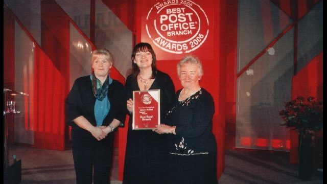 Anne Livingstone and Janette Stewart with Lorraine Kelly in London