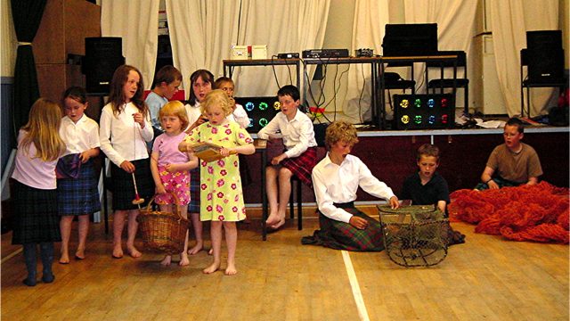 Mod concert Action Song 18.06.05 Mod concert action song Play 18.06.05